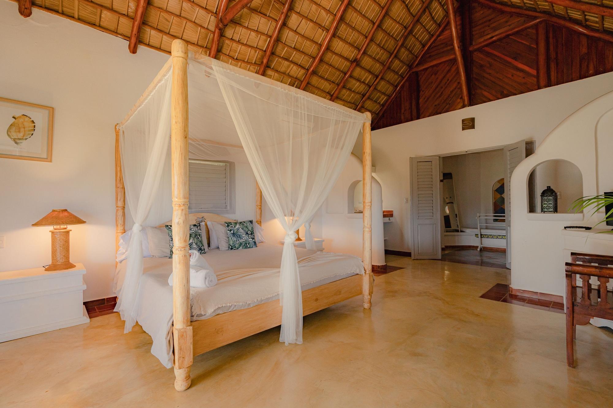 Hotel Costa Las Ballenas 라스테레나스 외부 사진